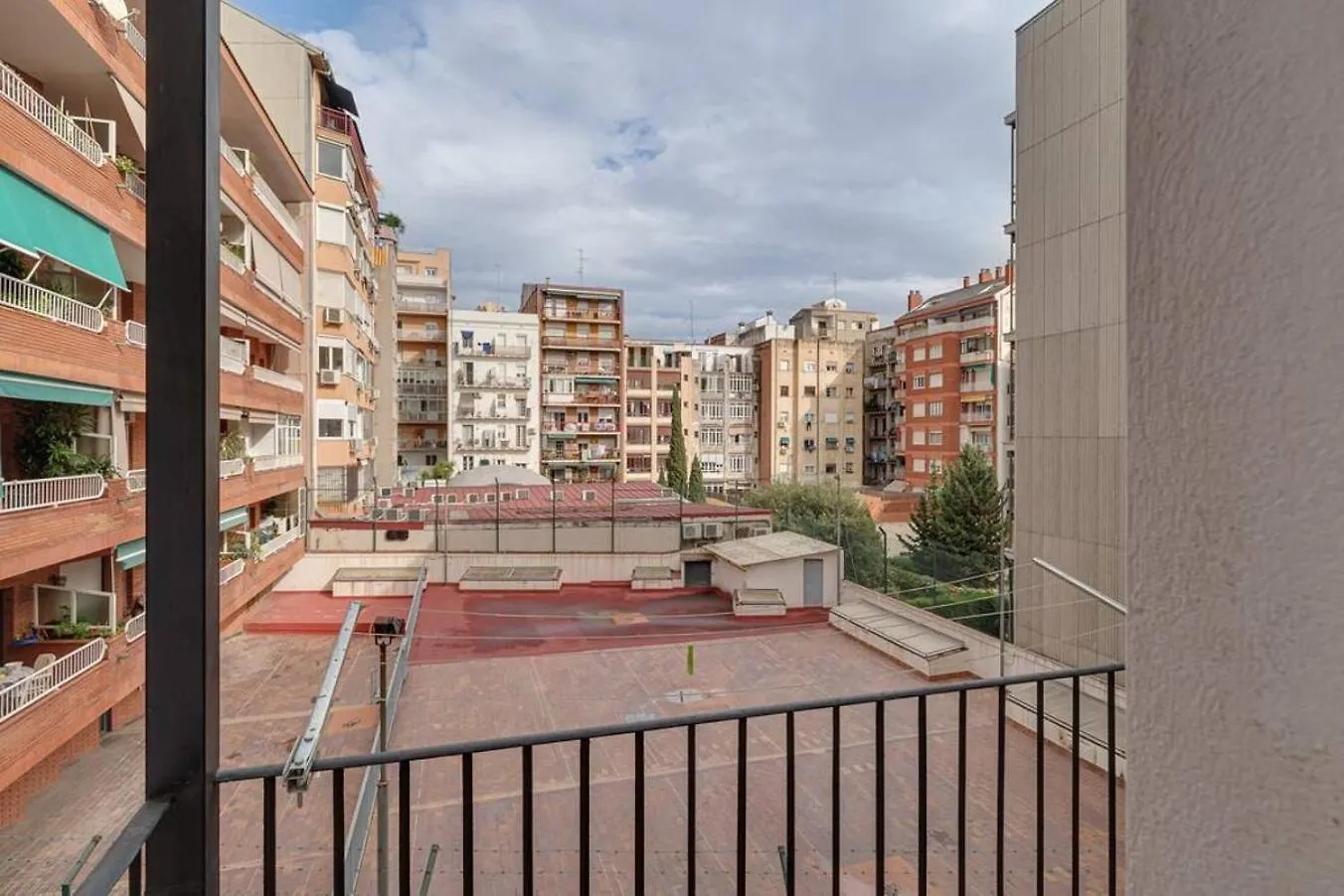 Live Like A Local In Eixample Apartment Barcelona