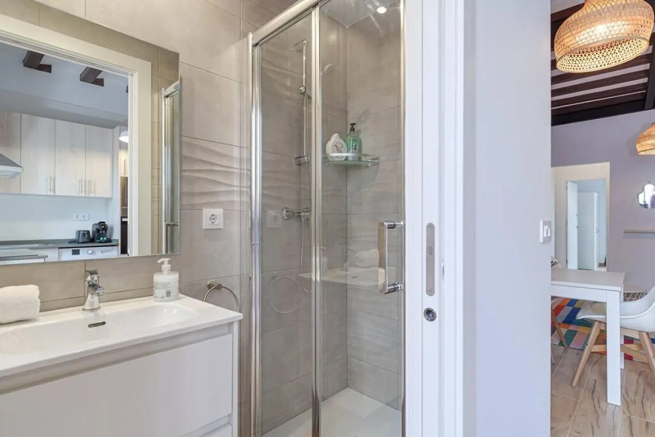 Live Like A Local In Eixample Apartment Barcelona Spain