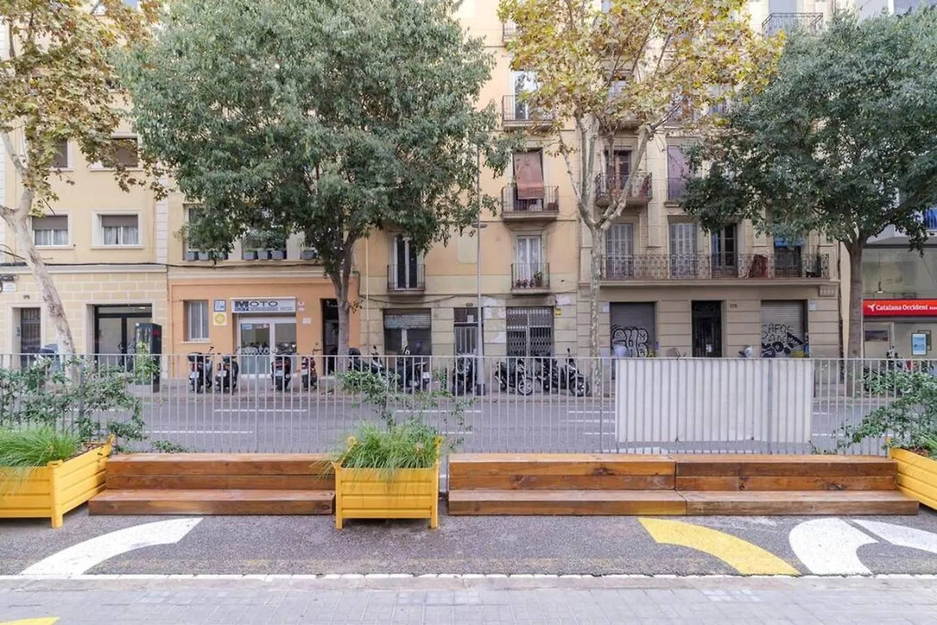 Live Like A Local In Eixample Lejlighed Barcelona
