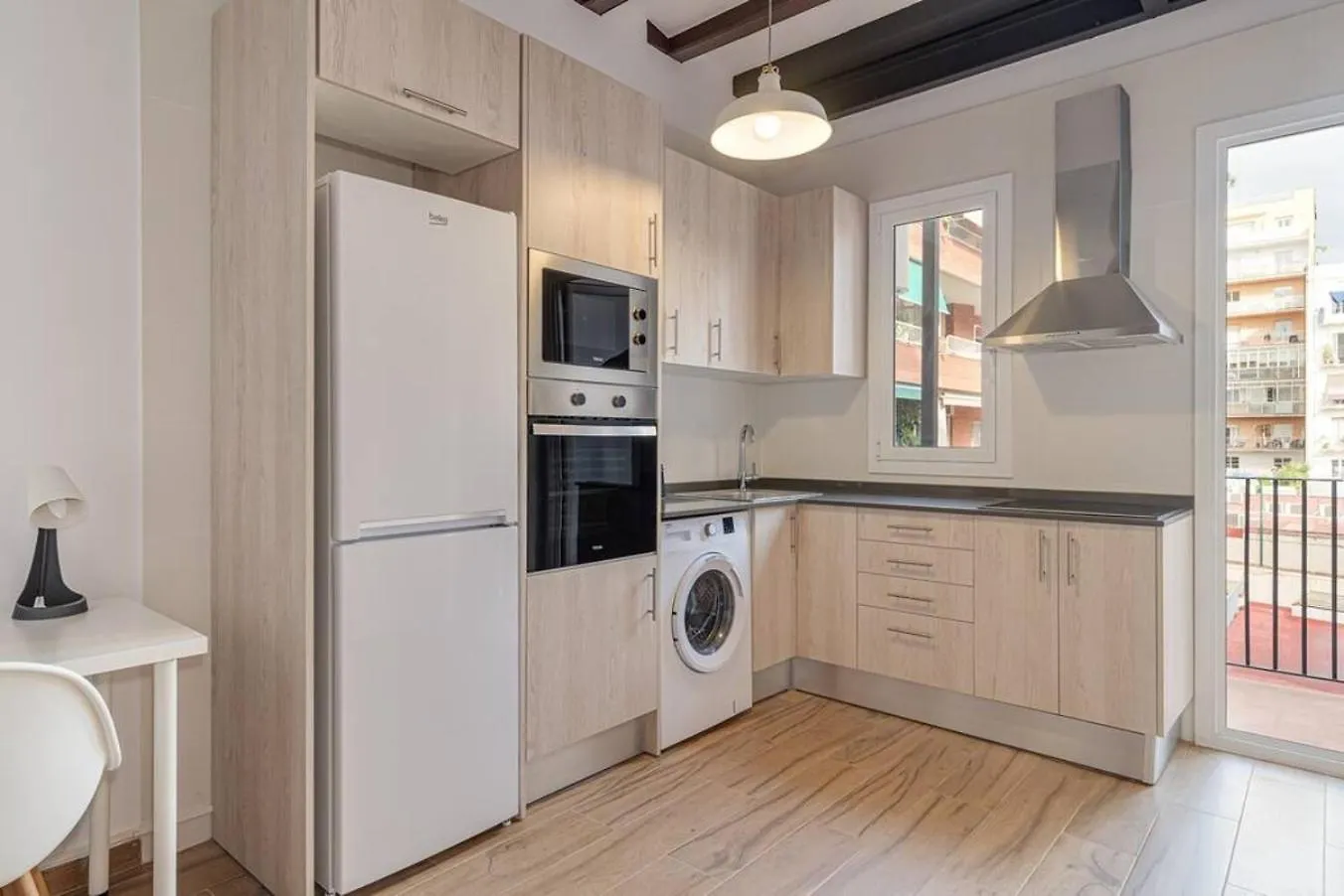 Live Like A Local In Eixample Lejlighed Barcelona