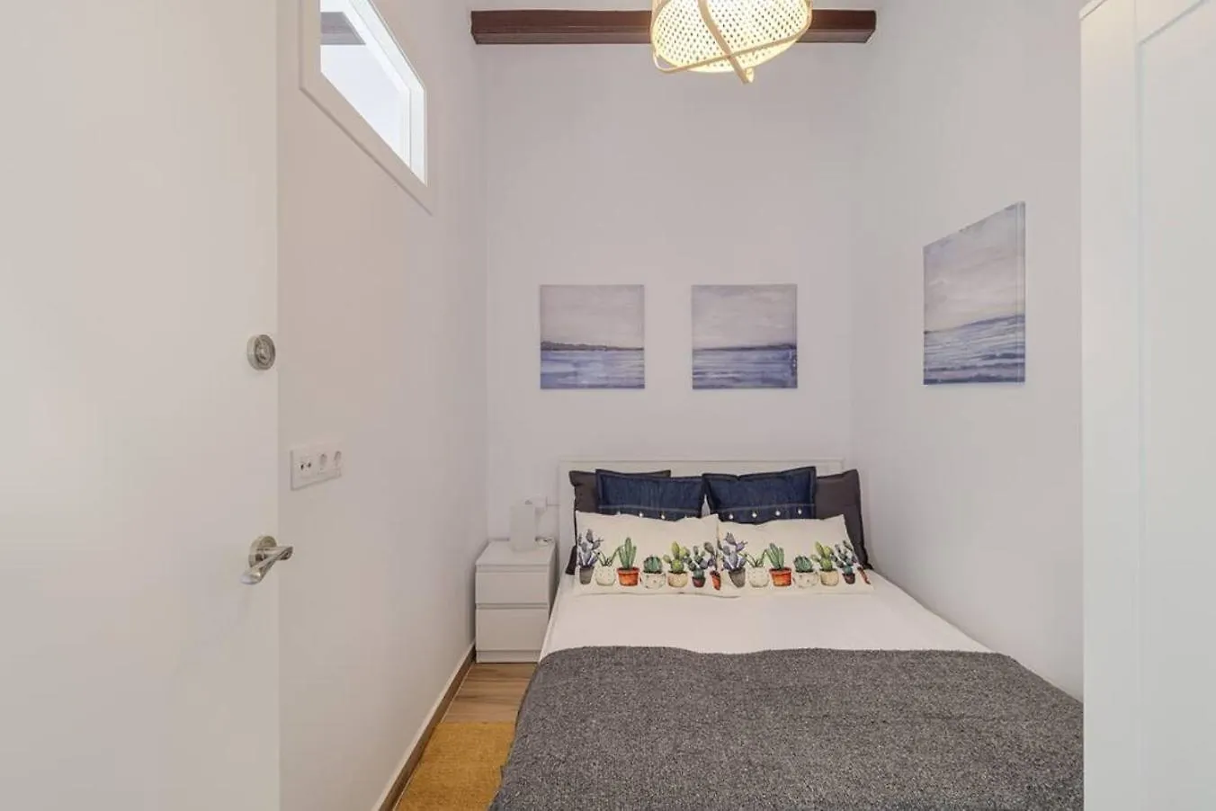 Live Like A Local In Eixample Lejlighed Barcelona