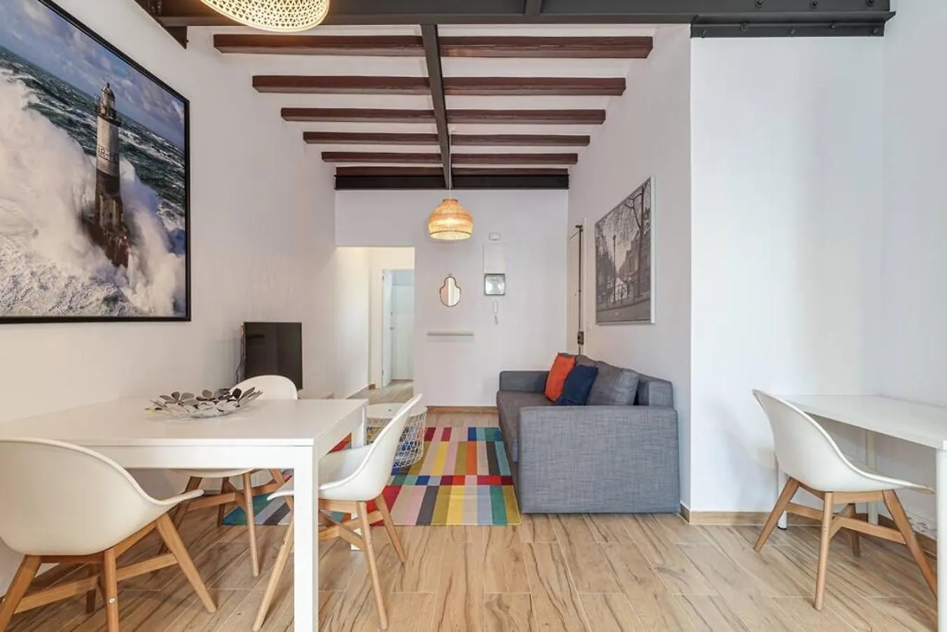 Live Like A Local In Eixample Lejlighed Barcelona Spanien