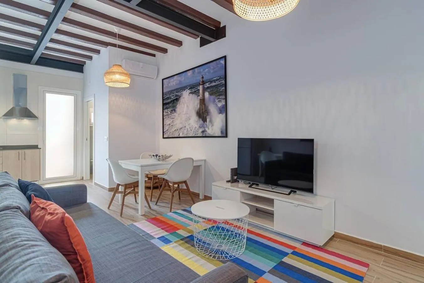 Live Like A Local In Eixample Apartment Barcelona